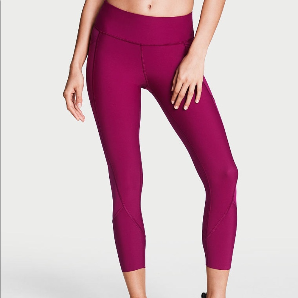 Victoria’s Secret total knockout Capri